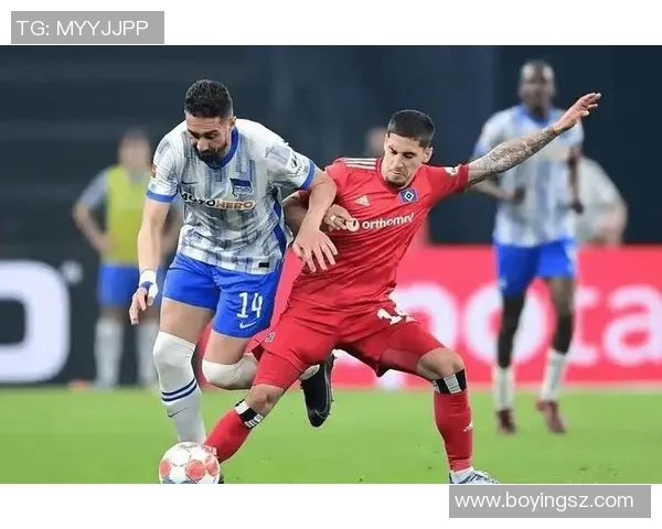 汉堡队与沃夫斯堡队激战正酣谁能在德甲赛场上笑到最后